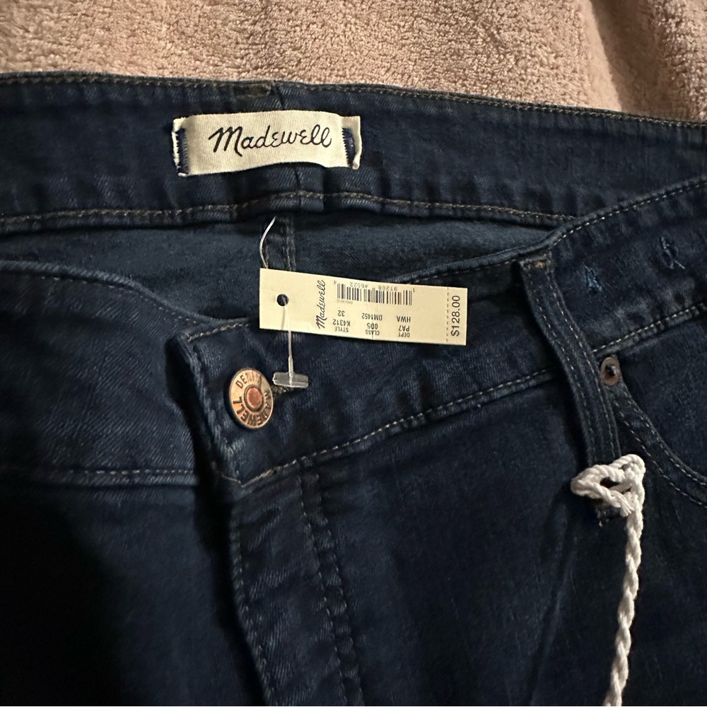 Madewell • curvy high rise skinny jeans - Picture 5 of 7